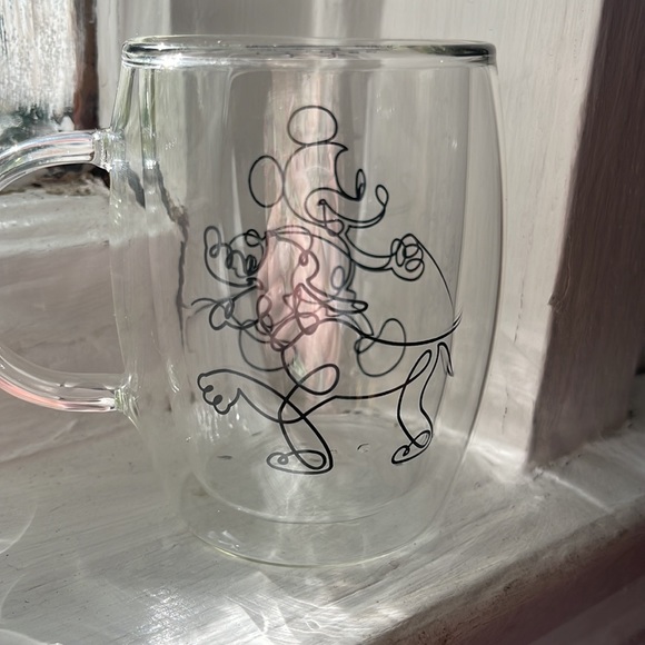 Joyjolt double walled glass Disney cups - Picture 4 of 5